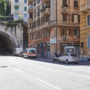 Appartamento Colore E Stile Nel Centro Di By Wonderful Italy, Genova