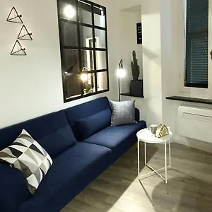Appartamento Joivy Heart Of The 1 Bed Near Castle Belvedere, Genova